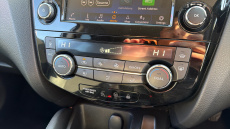 Nissan Qashqai 1.3 DiG-T Tekna 5dr Petrol Hatchback